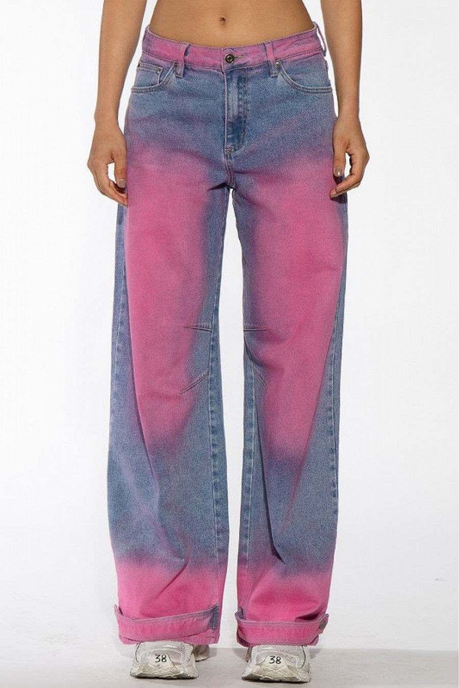 STRAIGHT LEG RELAXED COLOR SPRAYED DENIM JEANS