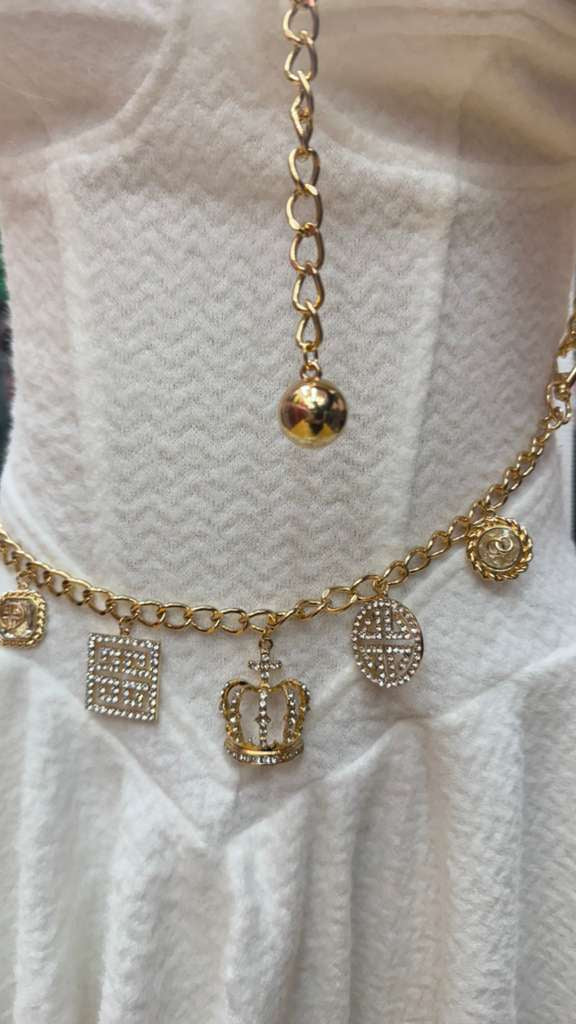 Queen of Charms belt