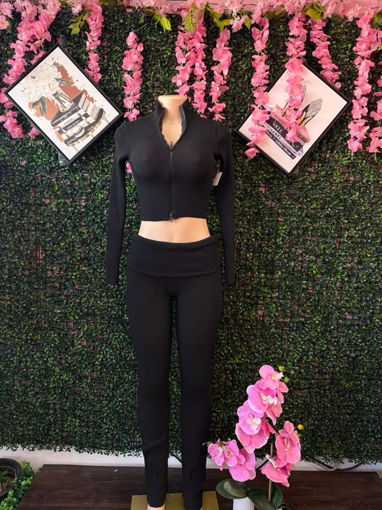 The Core Ribbed Contour Set