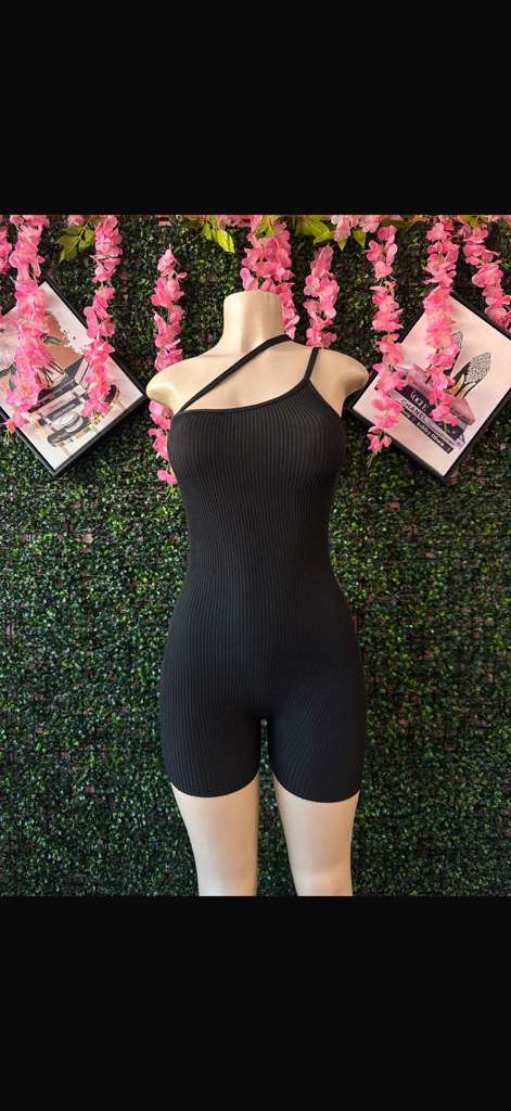 RIBBED ONE SHOULDER ROMPER