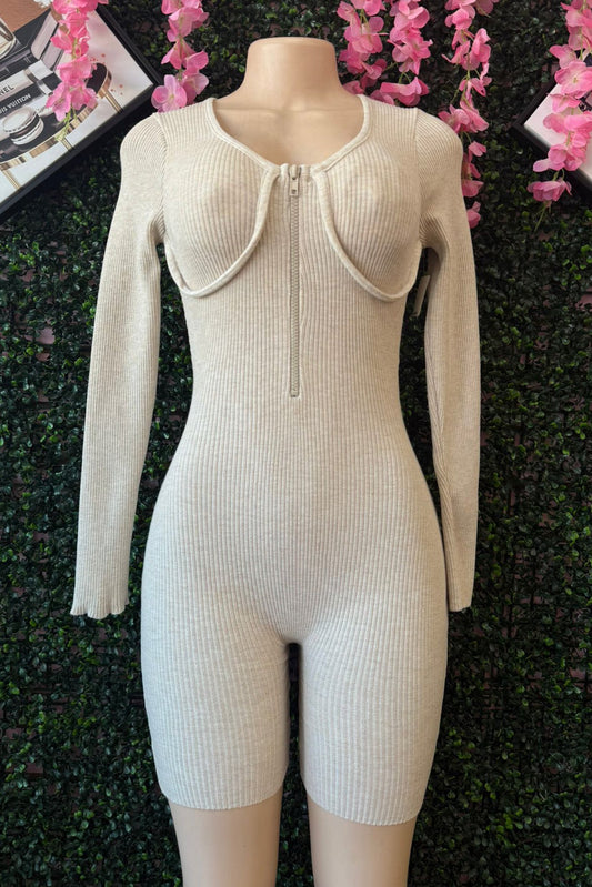 RIBBED LONG SLEEVE ROMPER WITH ZIPPER AND STRUCTURED DETAIL